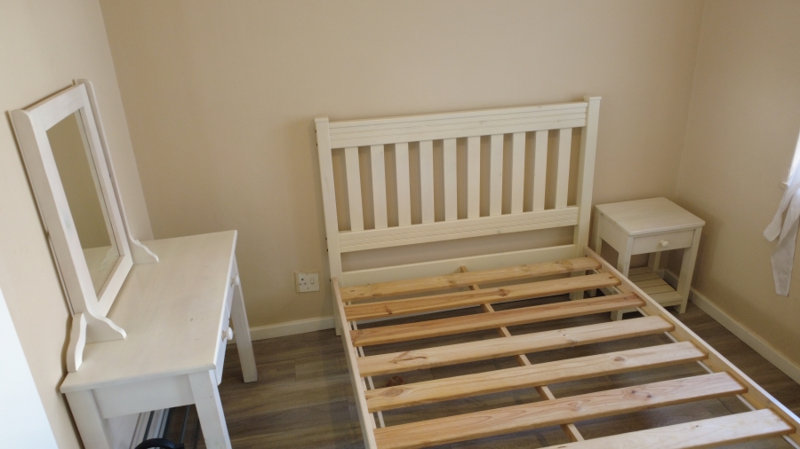 To Let 2 Bedroom Property for Rent in Zonnebloem Western Cape